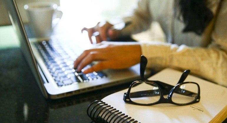 APÓS ATUAÇÃO DA OAB, MEC SUSPENDE LIBERAÇÃO DE CURSOS DE DIREITO À DISTÂNCIA