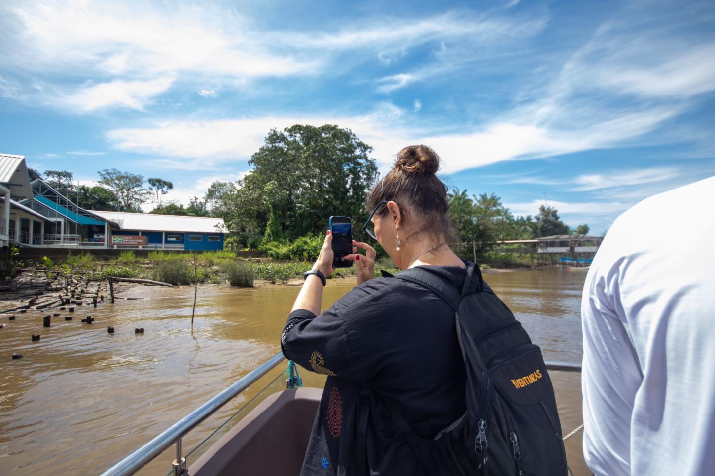 Modelo de escola ribeirinha impressiona comitiva do LUPPA em Barcarena