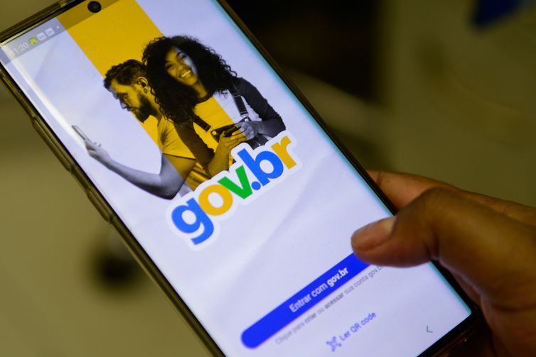 Atualização do app gov.br facilita uso por pessoas com deficiência